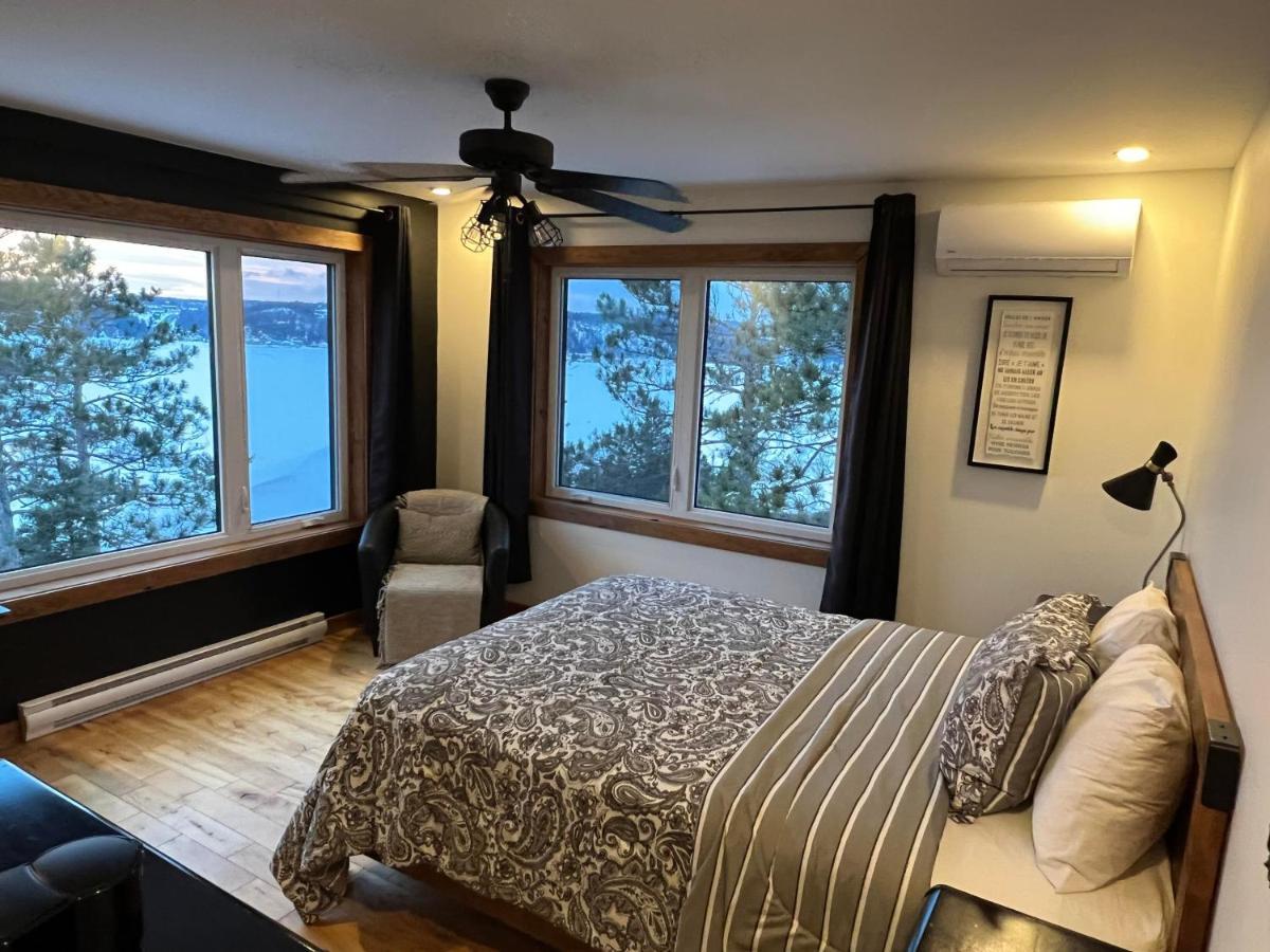 Gite Du Haut Des Arbres Saguenay Exterior photo
